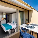 Blue Light - Vue - Dernier Etage - Parking - Climatisation - Village Naturiste