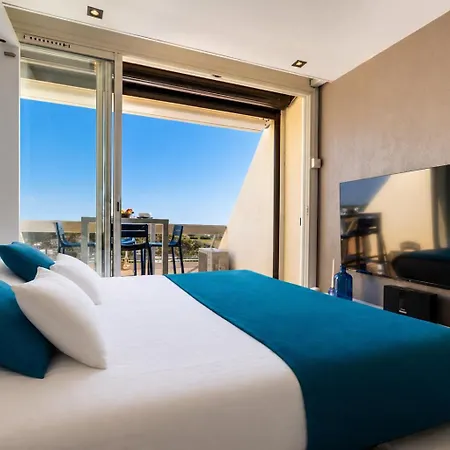 Blue Light - Vue - Dernier Etage - Parking - Climatisation - Village Naturiste * Agde