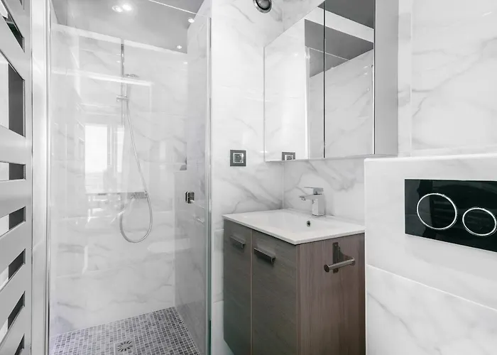 Village Naturiste R4n - Le Blue Light Heliopolis Sea View Luxe * Агд